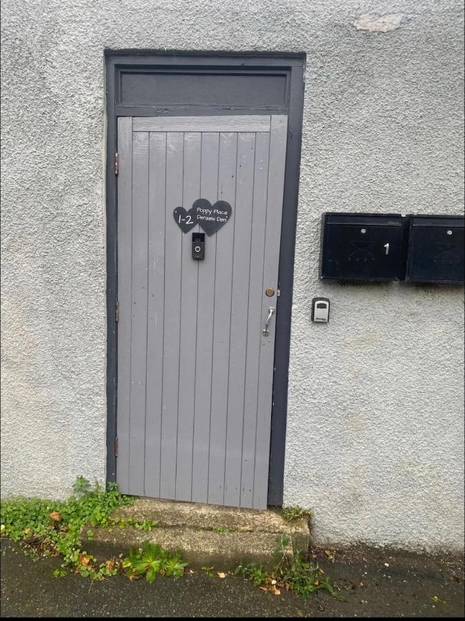 Poppy'S Place Llandudno Junction Buitenkant foto