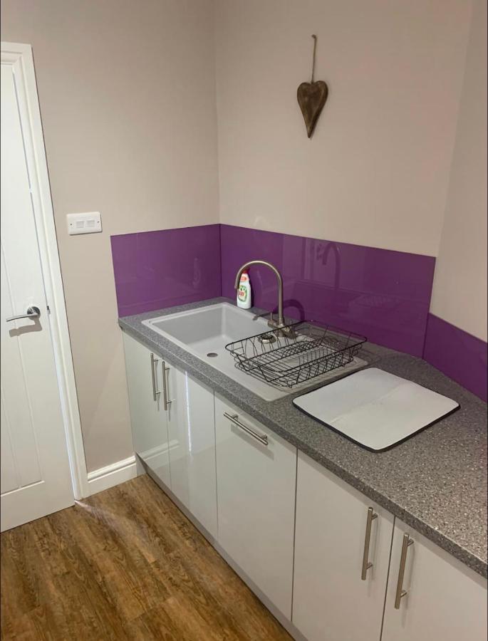 Poppy'S Place Llandudno Junction Buitenkant foto